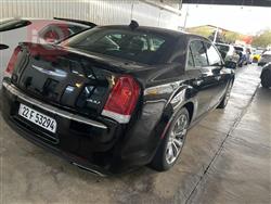 کرایسلەر 300